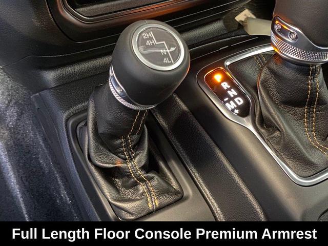 Photo of 2022 Black Clearcoat Jeep Gladiator