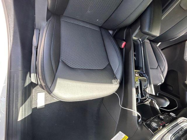 Photo of 2025 Bright White Clearcoat Jeep Compass