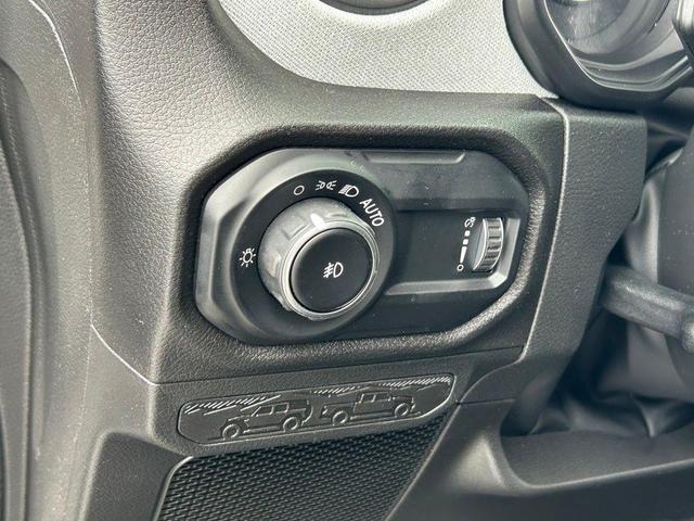 Photo of 2025 Granite Crystal Clearcoat Metallic Jeep Wrangler