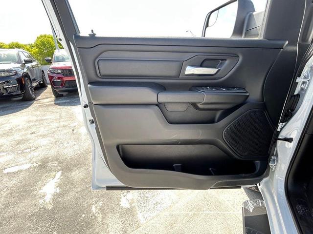 Photo of 2025 Bright White Clearcoat RAM 1500