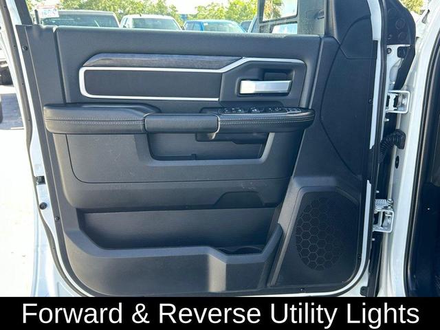 Photo of 2024 Bright White Clearcoat RAM 2500