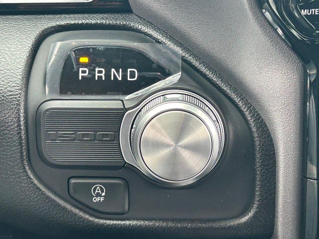 Photo of 2025 Bright White Clearcoat RAM 1500
