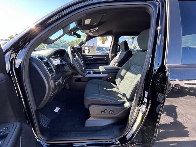 Photo of 2025 Diamond Black RAM 1500