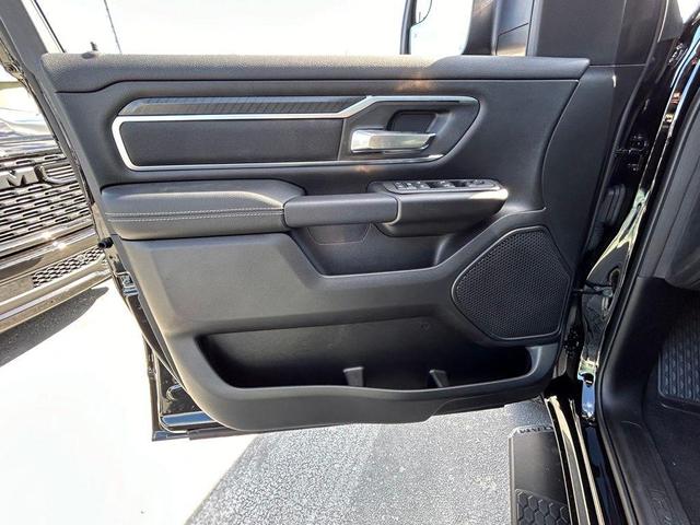 Photo of 2025 Diamond Black RAM 1500