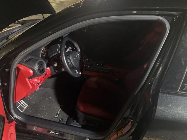 Photo of 2023 Gray Lexus IS 350