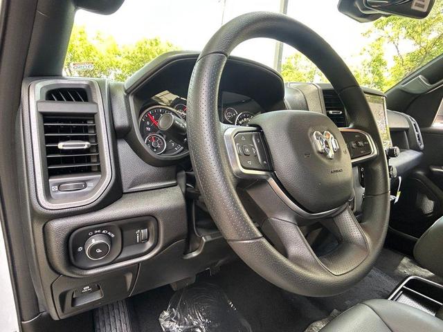 Photo of 2025 Bright White Clearcoat RAM 1500