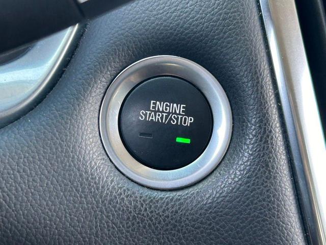 Photo of 2021 Silver Ice Metallic Chevrolet Traverse