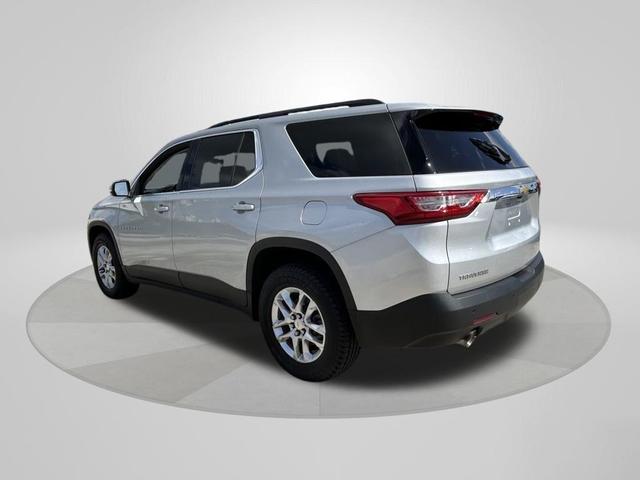 Photo of 2021 Silver Ice Metallic Chevrolet Traverse