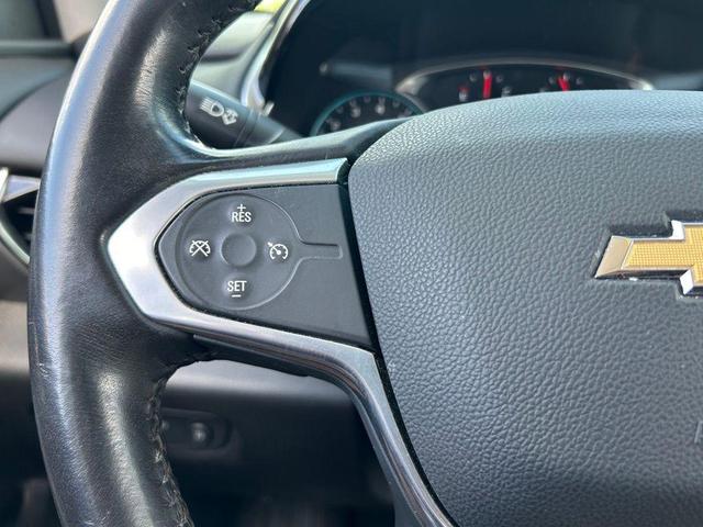Photo of 2021 Silver Ice Metallic Chevrolet Traverse
