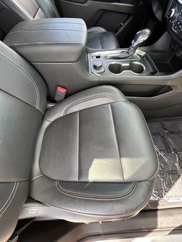 Photo of 2021 Silver Ice Metallic Chevrolet Traverse