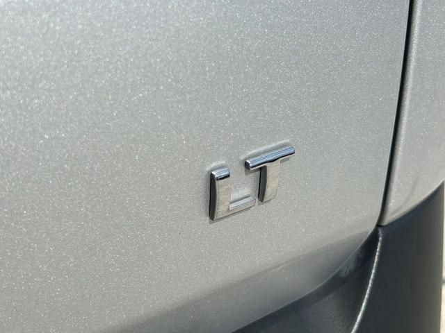 Photo of 2021 Silver Ice Metallic Chevrolet Traverse