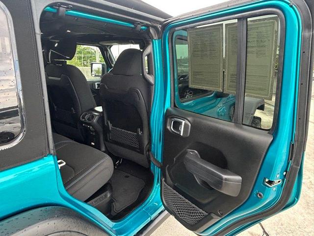 Photo of 2024 Pearlcoat Jeep Wrangler 4xe