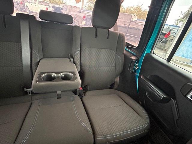 Photo of 2024 Pearlcoat Jeep Wrangler 4xe