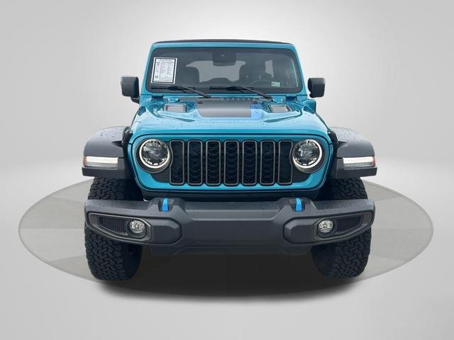 Photo of 2024 Pearlcoat Jeep Wrangler 4xe