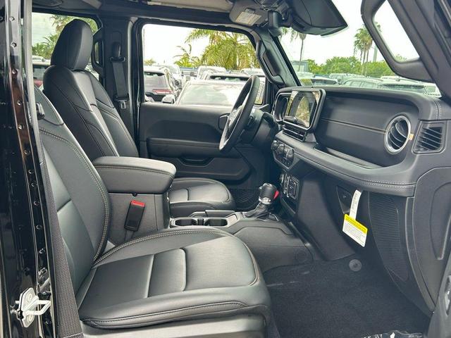 Photo of 2025 Black Clearcoat Jeep Wrangler 4xe