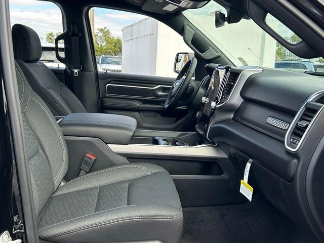 Photo of 2025 Diamond Black RAM 1500