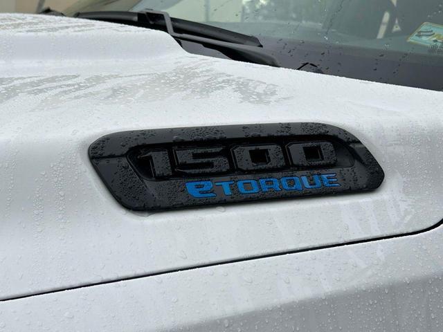 Photo of 2025 Bright White Clearcoat RAM 1500