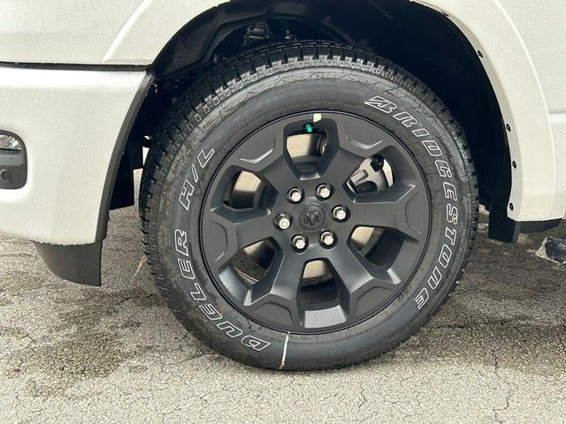 Photo of 2025 Bright White Clearcoat RAM 1500