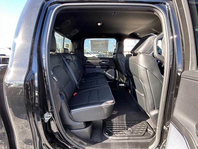 Photo of 2025 Diamond Black RAM 1500