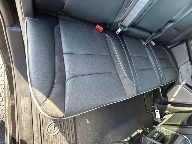 Photo of 2025 Diamond Black RAM 1500
