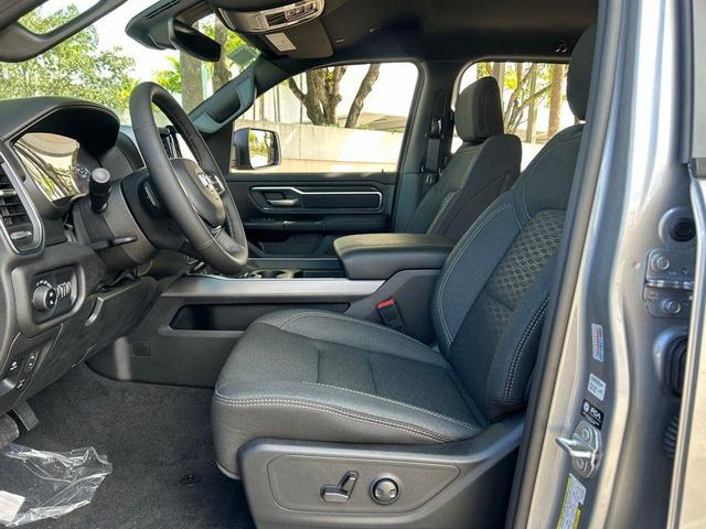 Photo of 2025 Billet Silver Metallic Clearcoat RAM 1500