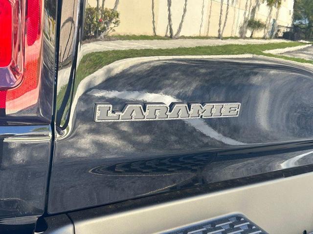 Photo of 2025 Diamond Black RAM 1500