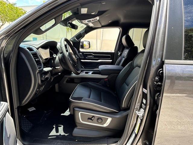 Photo of 2025 Granite Crystal Clearcoat Metallic RAM 1500
