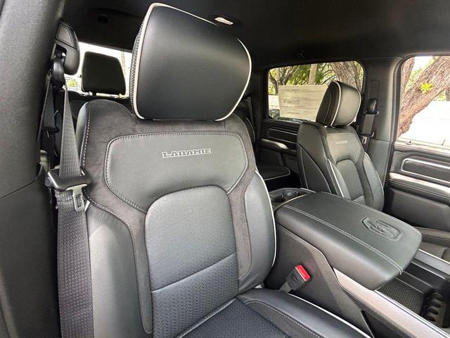 Photo of 2025 Granite Crystal Clearcoat Metallic RAM 1500