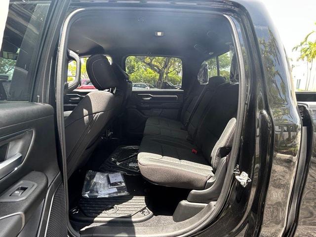 Photo of 2025 Diamond Black RAM 1500