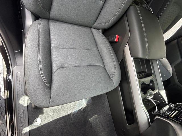Photo of 2025 Diamond Black RAM 1500