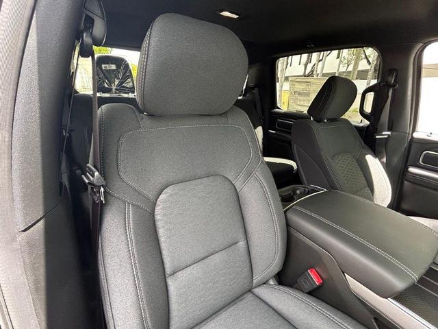 Photo of 2025 Diamond Black RAM 1500