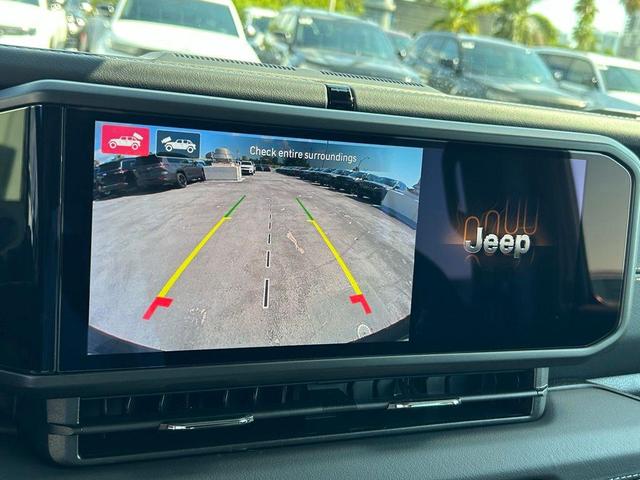 Photo of 2025 Black Clearcoat Jeep Wrangler