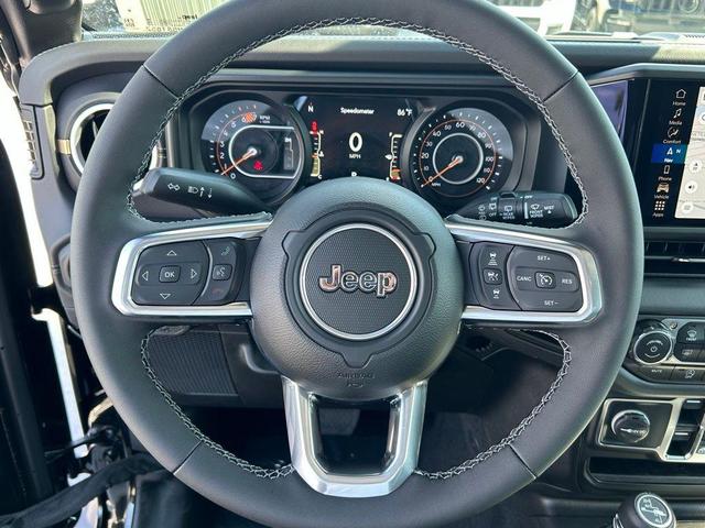 Photo of 2025 Black Clearcoat Jeep Wrangler