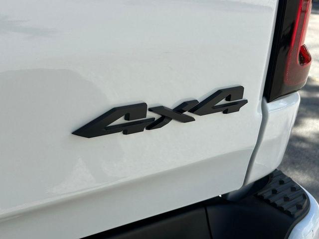 Photo of 2025 Bright White Clearcoat RAM 1500