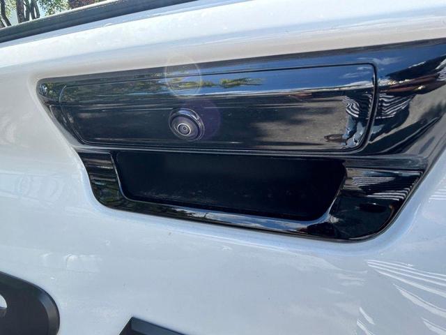 Photo of 2025 Bright White Clearcoat RAM 1500