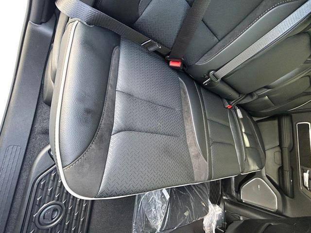 Photo of 2025 Bright White Clearcoat RAM 1500