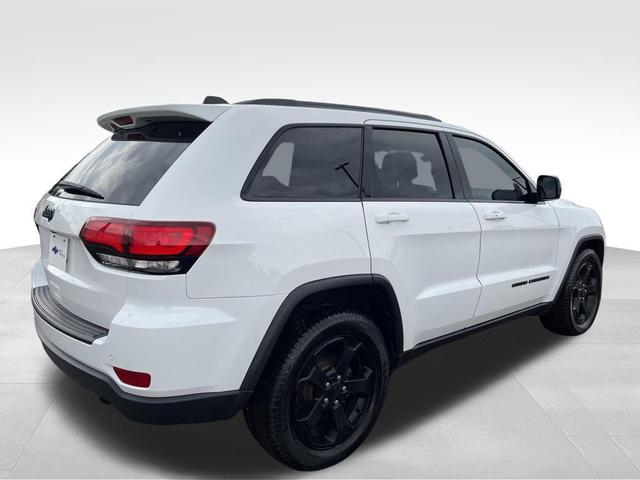 Photo of 2019 Bright White Clearcoat Jeep Grand Cherokee