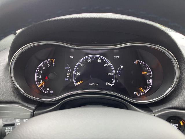 Photo of 2019 Bright White Clearcoat Jeep Grand Cherokee