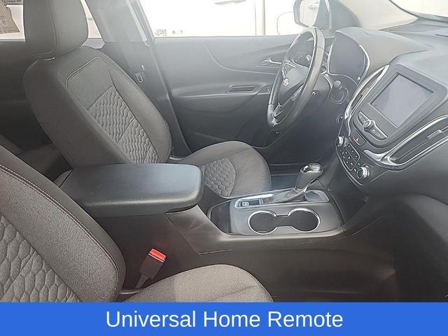Photo of 2021 Silver Ice Metallic Chevrolet Equinox