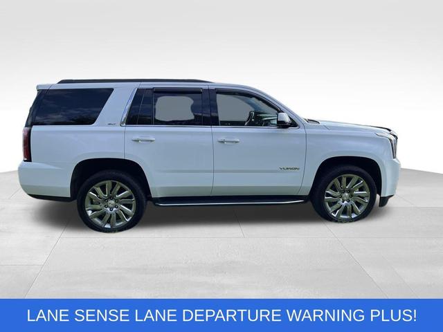 Photo of 2019 Summit White GMC Yukon