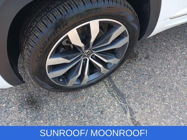 Photo of 2023 Opal White Pearl Volkswagen Atlas Cross Sport