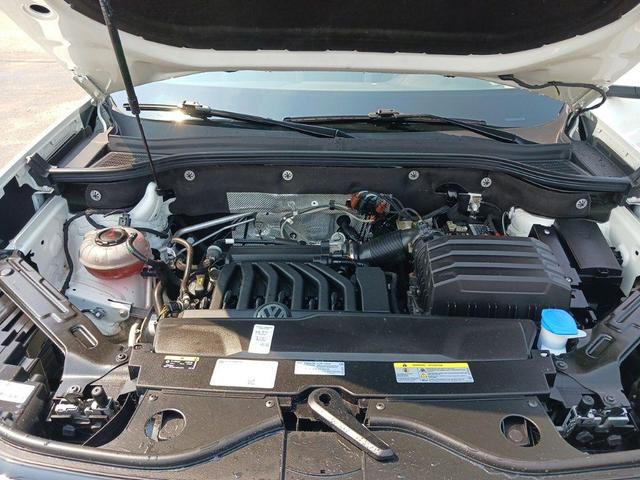Photo of 2023 Opal White Pearl Volkswagen Atlas Cross Sport