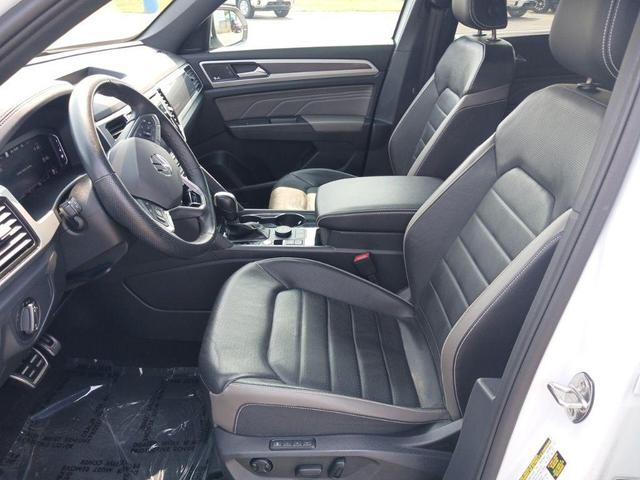 Photo of 2023 Opal White Pearl Volkswagen Atlas Cross Sport