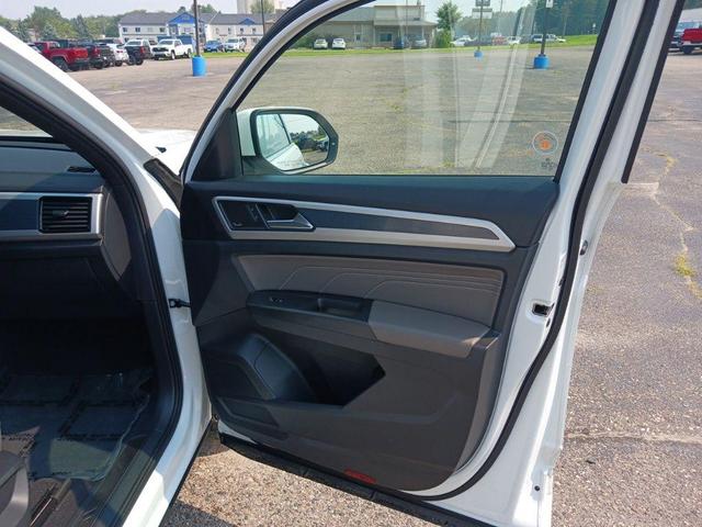 Photo of 2023 Opal White Pearl Volkswagen Atlas Cross Sport