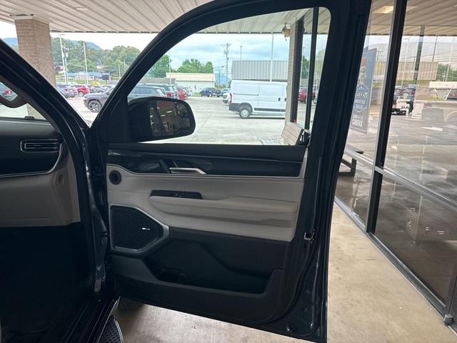 Photo of 2024 Riverrock Green Jeep Wagoneer