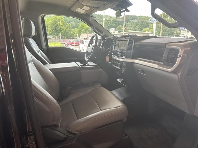 Photo of 2023 Agate Black Metallic Ford F-150