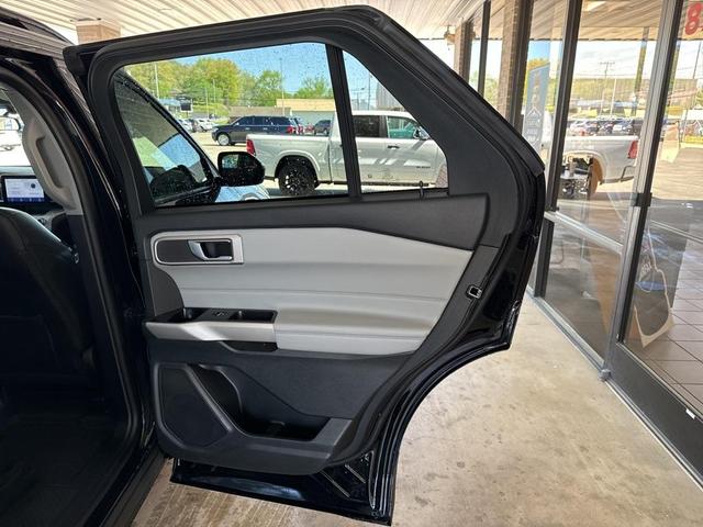 Photo of 2023 Agate Black Metallic Ford Explorer