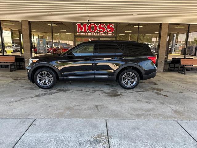 Photo of 2023 Agate Black Metallic Ford Explorer