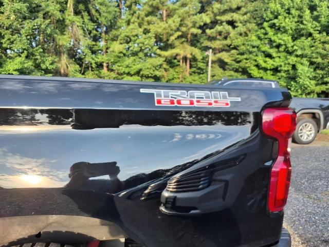 Photo of 2024 Black Chevrolet Silverado 1500