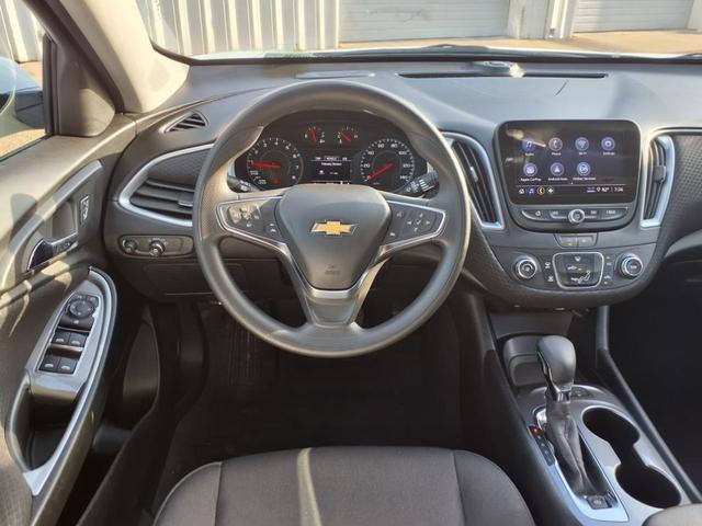 Photo of 2024 Summit White Chevrolet Malibu